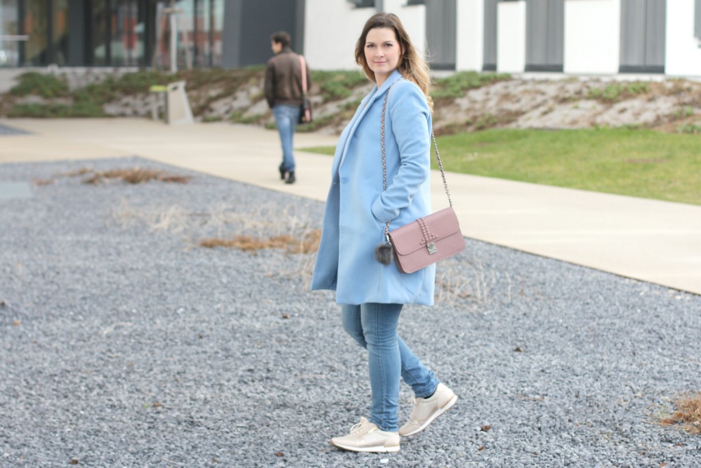 Blogger Outfit Pastell Rose Quartz Serenity Pantone Modeblog Wien