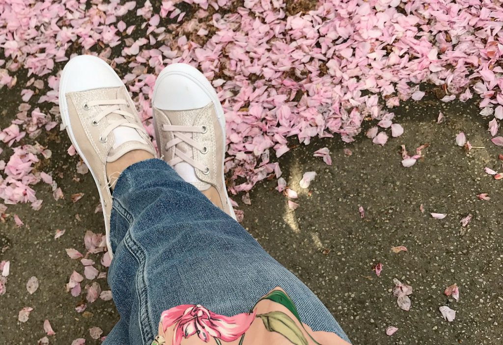  Blogger Outfit Deichmann Converse Kirschbluten Fashionblog Wien
