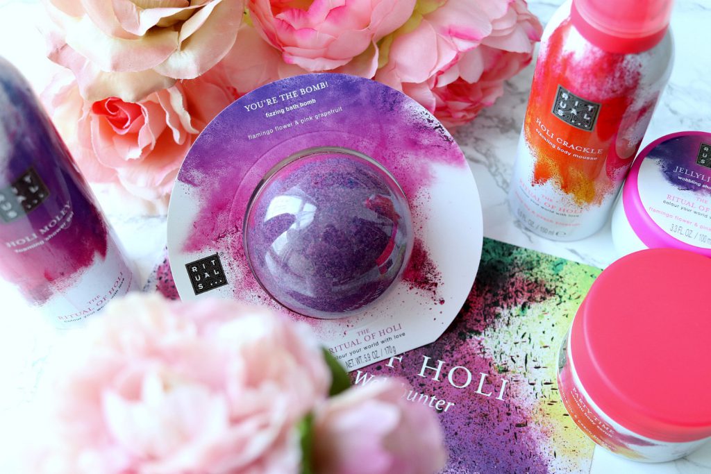 The Ritual of Holi Rituals Fizzing Bath Bomb