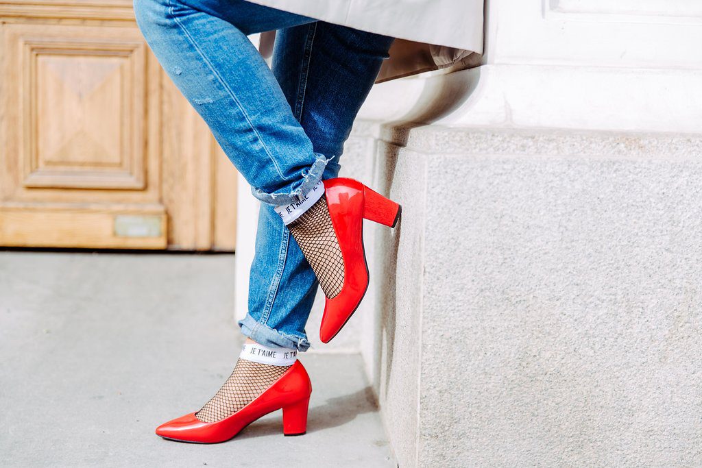 calzedonia netz socken rote pumps